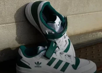 A evolução do logotipo da Adidas