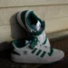 A evolução do logotipo da Adidas