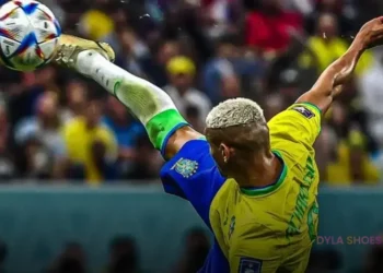 DIY: customização de calçados inspirados em jogadores de futebol