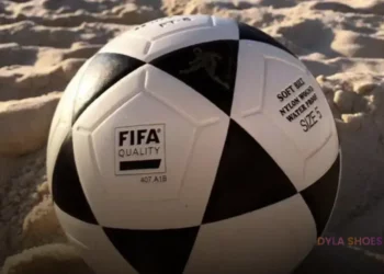 Qual o tipo de chuteira ideal para cada posição no futebol?